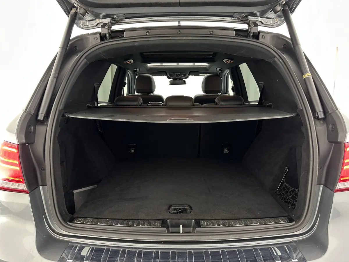 350 d 4MATIC AMG Sport Edition (INCL-BTW) *PANO | DISTRONIC-PLUS | LEATHER | FULL-LED | BLINDSPOT | HARMAN/KARDON | TOPVIEW | MEMORY-PACK | AIRSUSPENSION | HEATED-COMFORTSEATS | NAVI-FULLMAP