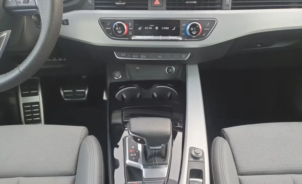40 TFSI S-LINE ** MATRIX, NAVI+, NEKVERW, MEMORY, 20-inch LMV, VIRTUAL ** 1e EIG - UNFALLFREI - Ex AUDI-AG ** ** INFORMEER OOK NAAR ONZE AANTREKKELIJKE FINANCIAL-LEASE TARIEVEN **