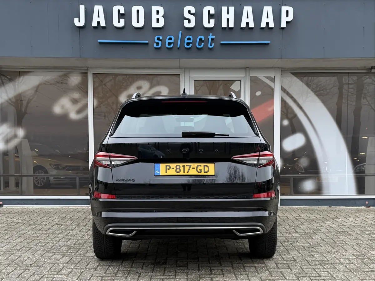1.5 TSI Sportline Business / Keyless / Afn. Trekhaak (1.800 KG) / Parkeersensoren / Carplay / 19'' LM / Camera /