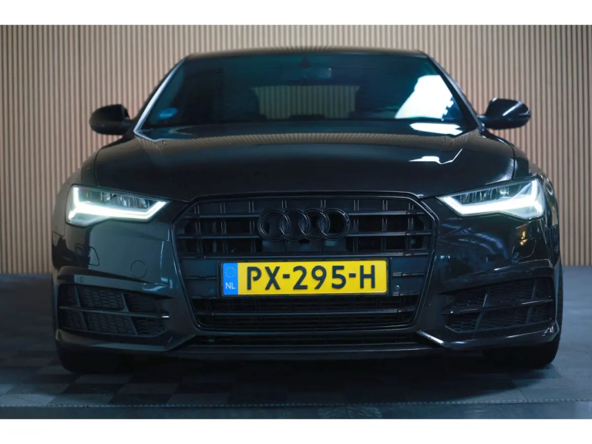 1.8 TFSI ULTRA BUSINESS EDITION AVM CARPLAY NAVI PDC CRUISE STOELVW "17