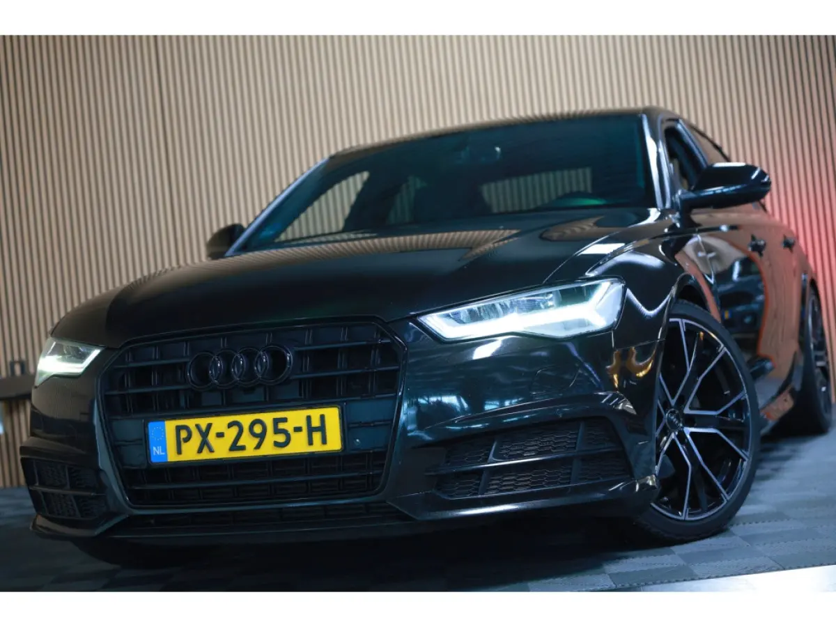 1.8 TFSI ULTRA BUSINESS EDITION AVM CARPLAY NAVI PDC CRUISE STOELVW "17