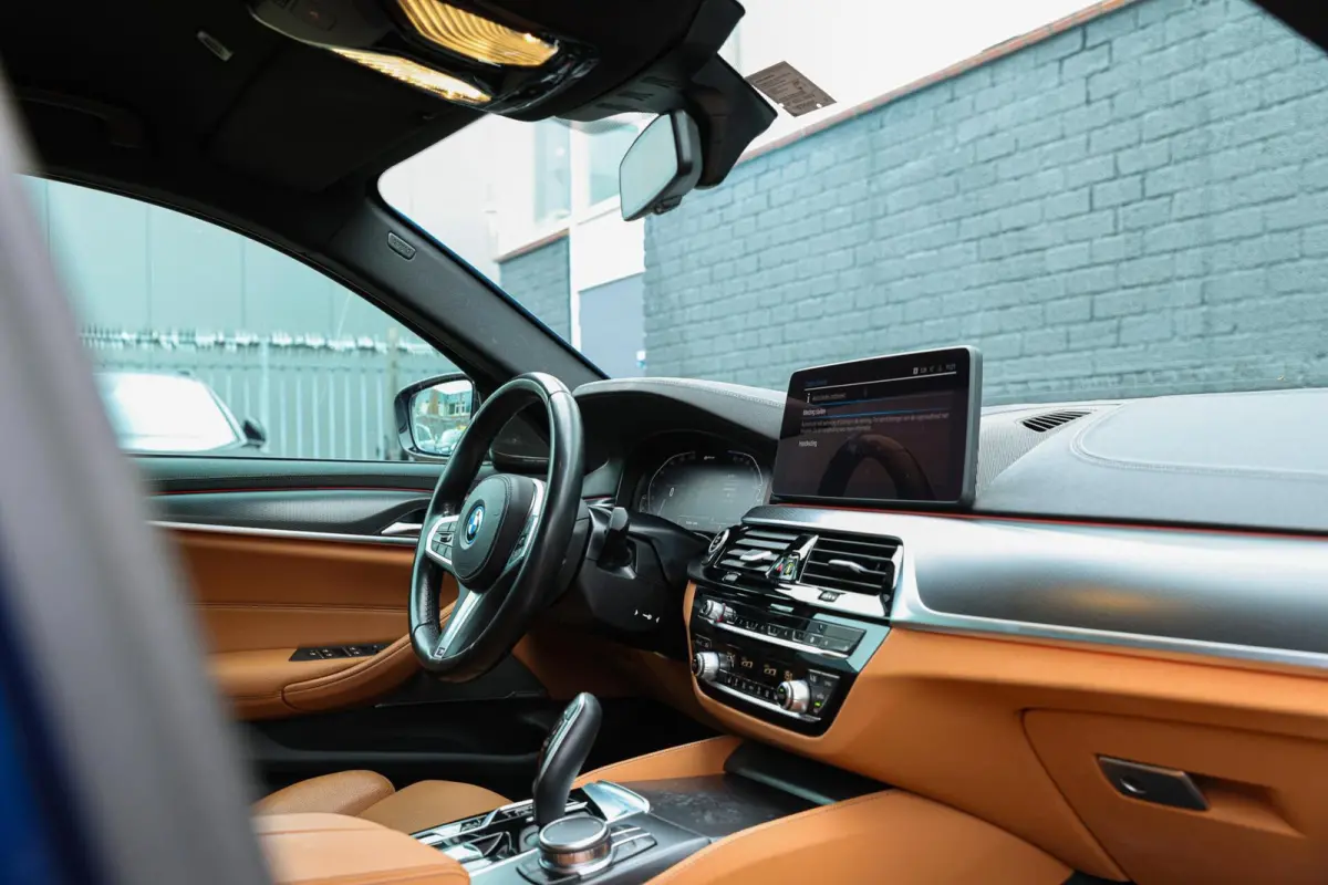 545e xDrive M-SPORT LASER HARMAN KARDON CARPLAY CAMERA