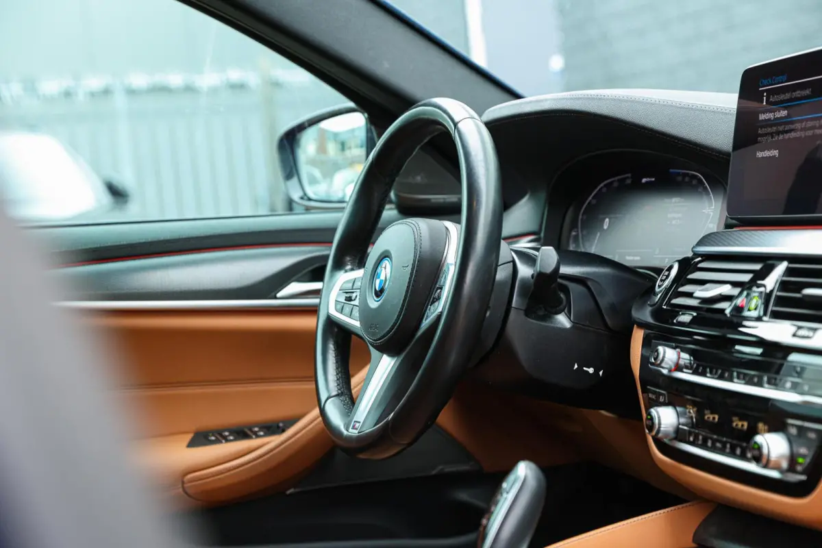 545e xDrive M-SPORT LASER HARMAN KARDON CARPLAY CAMERA