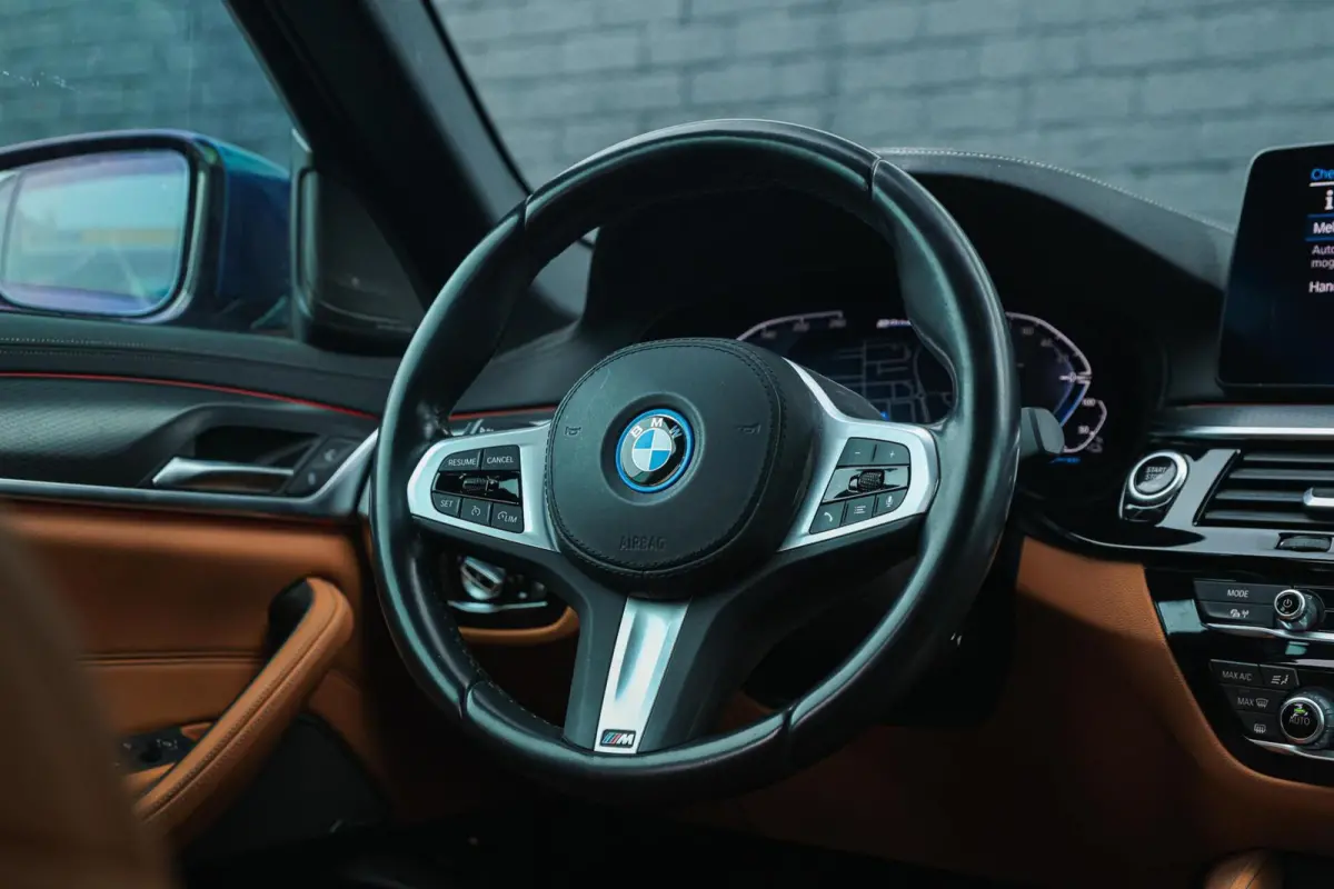 545e xDrive M-SPORT LASER HARMAN KARDON CARPLAY CAMERA