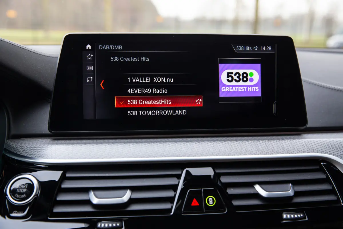 M550i xDrive M-Sport , Comfortstoelen, Pano, H&K, HUD, Adap. cruise, 4-wielsturing