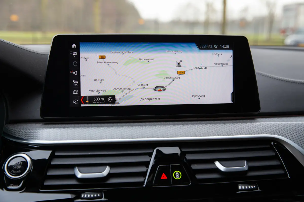 M550i xDrive M-Sport , Comfortstoelen, Pano, H&K, HUD, Adap. cruise, 4-wielsturing