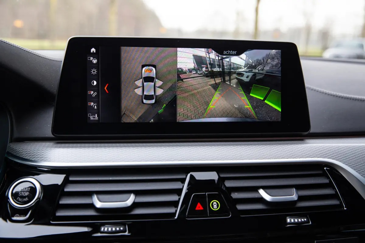 M550i xDrive M-Sport , Comfortstoelen, Pano, H&K, HUD, Adap. cruise, 4-wielsturing