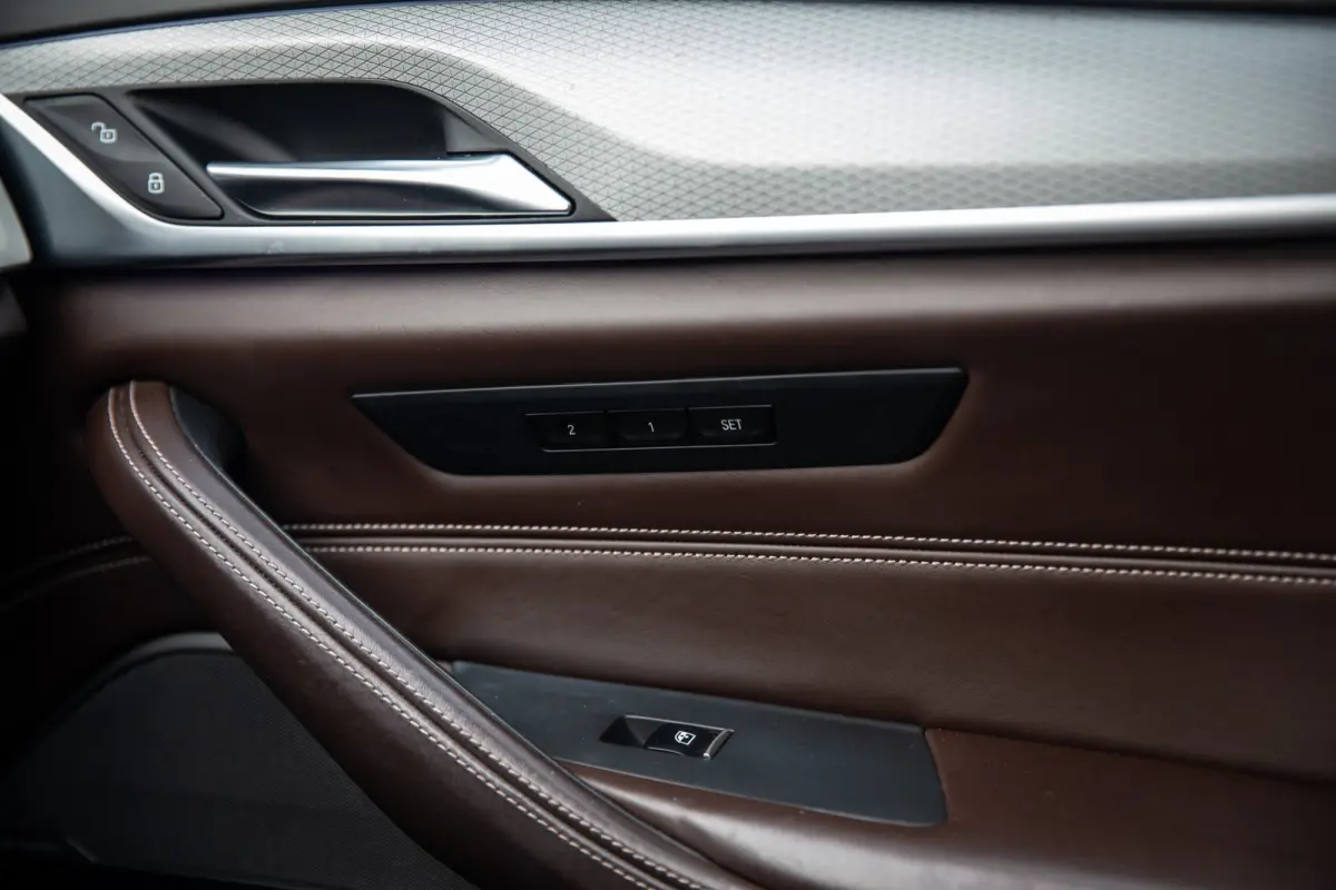 M550i xDrive M-Sport , Comfortstoelen, Pano, H&K, HUD, Adap. cruise, 4-wielsturing