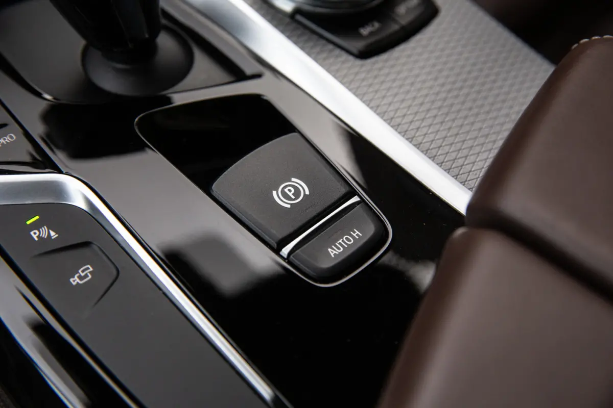 M550i xDrive M-Sport , Comfortstoelen, Pano, H&K, HUD, Adap. cruise, 4-wielsturing