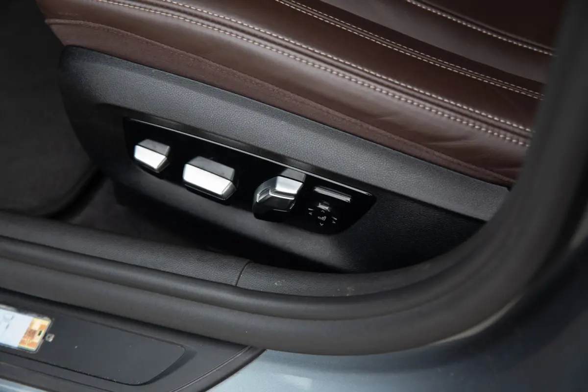 M550i xDrive M-Sport , Comfortstoelen, Pano, H&K, HUD, Adap. cruise, 4-wielsturing