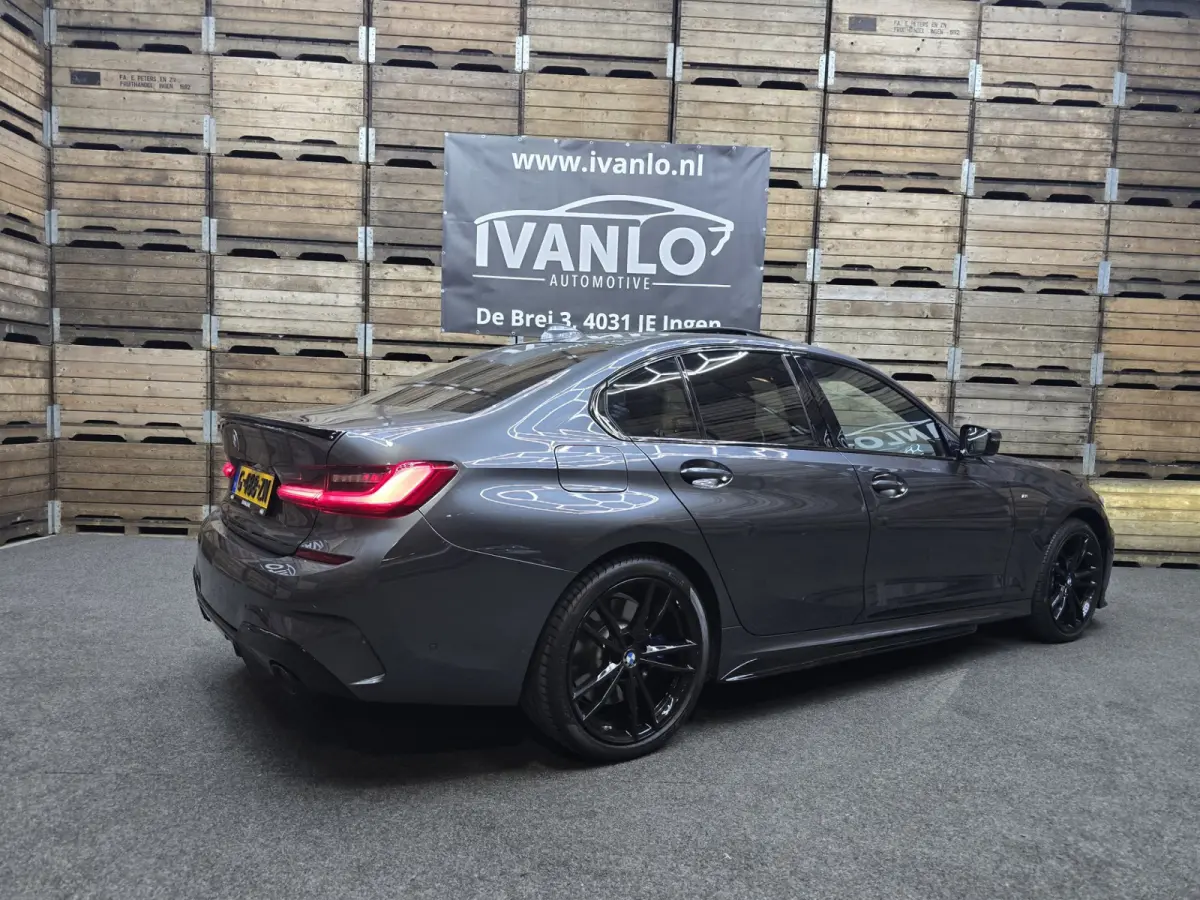 330e eDrive Edition M sport HUD Pano Leder Camera perf 19"LM