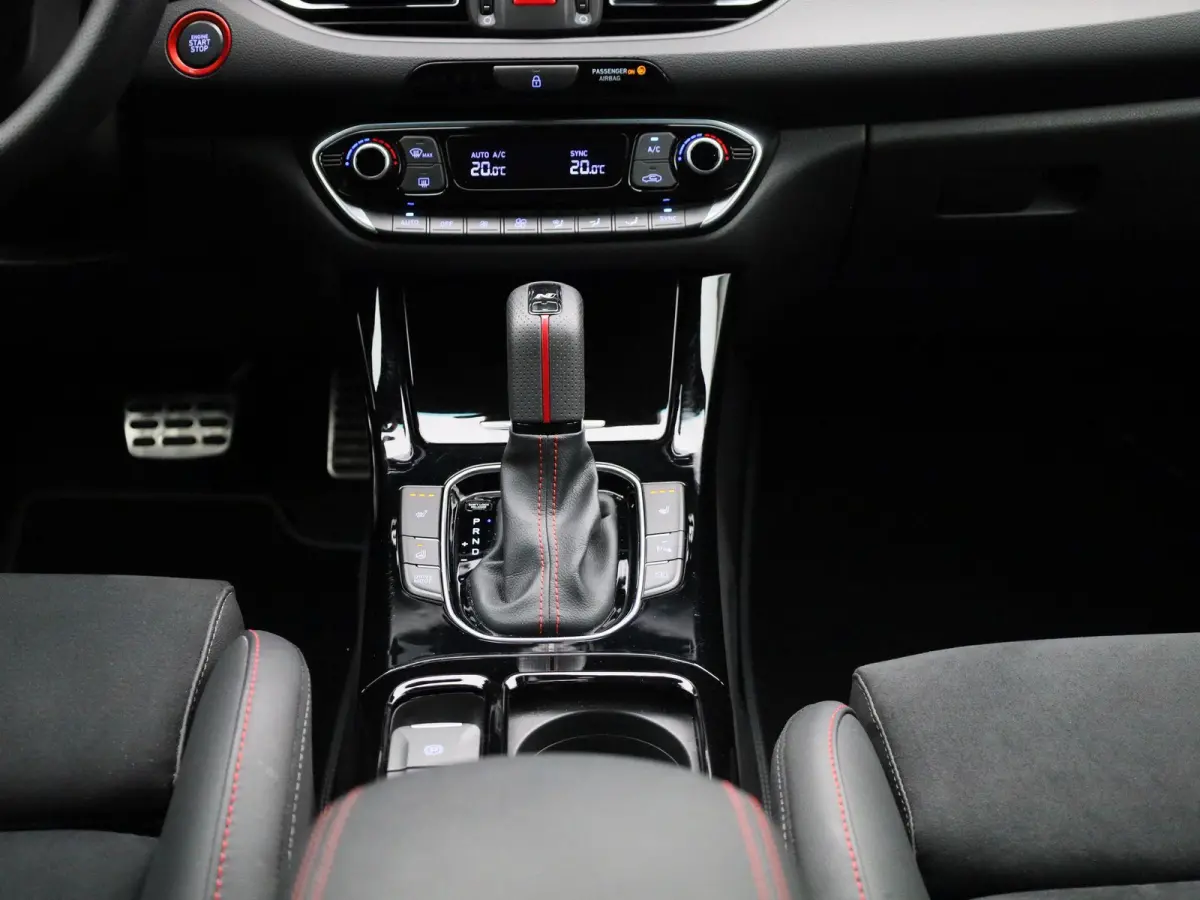 1.5 T-GDi MHEV N Line | Stoelverwarming | Stuurwielverwarming | Adaptieve Cruise Control | Achteruitrijcamera | Climate Control