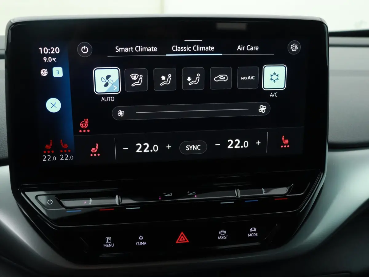 Pro 77 kWh 204 PK Apple Carplay | Stoelverwarming | Stuurwielverwarming | Adaptive Cruise Control | Parkeersensoren | Navigatie | Climate Control | 19'' Lichtmetalen Velgen |
