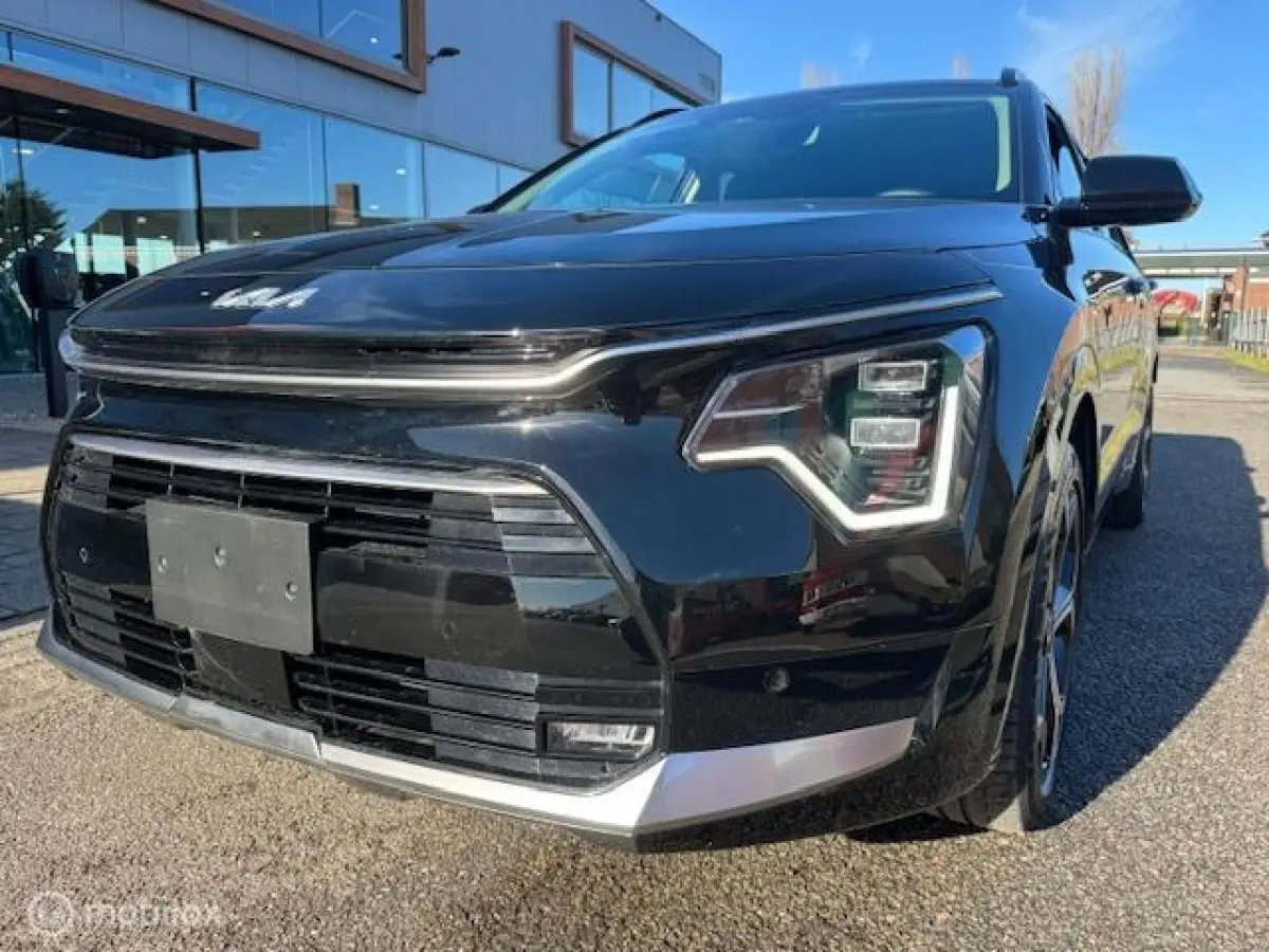 1.6 GDi Hybrid DynamicPlusLine , Navigatie, + Camera achter , Electr. achter klep , Stoel & Stuur verwarming , Lane assist , Brake assist , Dode hoek detectie 18 inch velgen & Brede banden