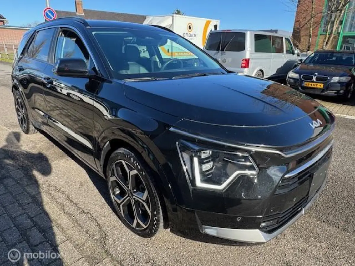 1.6 GDi Hybrid DynamicPlusLine , Navigatie, + Camera achter , Electr. achter klep , Stoel & Stuur verwarming , Lane assist , Brake assist , Dode hoek detectie 18 inch velgen & Brede banden