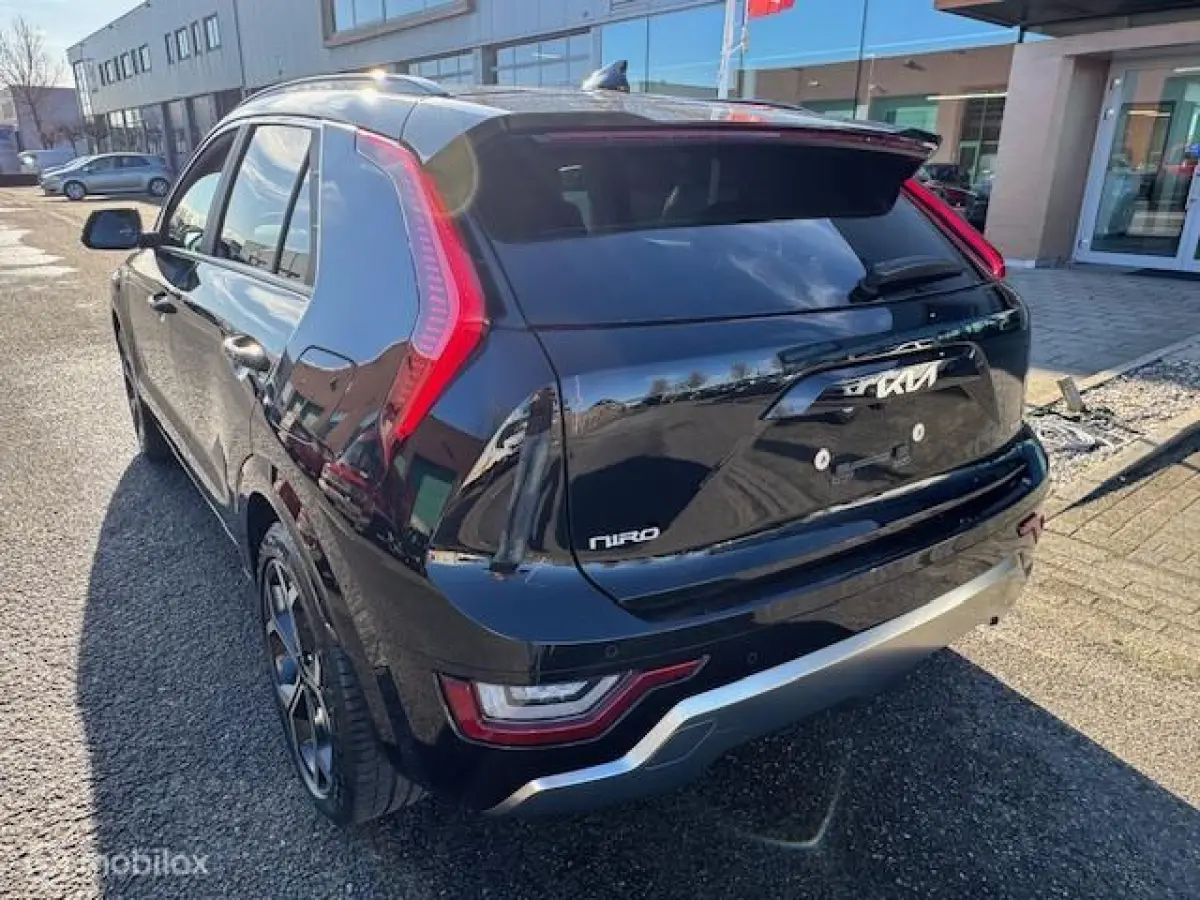 1.6 GDi Hybrid DynamicPlusLine , Navigatie, + Camera achter , Electr. achter klep , Stoel & Stuur verwarming , Lane assist , Brake assist , Dode hoek detectie 18 inch velgen & Brede banden