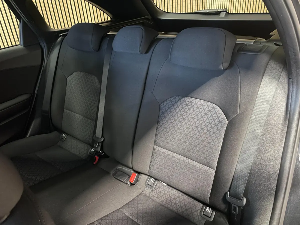 1.0 T-GDi DynamicLine|APPLE CARPLAY|ANDROID AUTO|STOEL+STUURVERW|CAMERA|CRUISE,CLIMATE CTRL|1E EIG.|INCL.BTW|