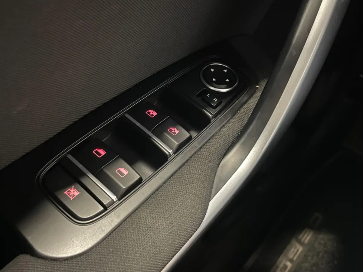 1.0 T-GDi DynamicLine|APPLE CARPLAY|ANDROID AUTO|STOEL+STUURVERW|CAMERA|CRUISE,CLIMATE CTRL|1E EIG.|INCL.BTW|
