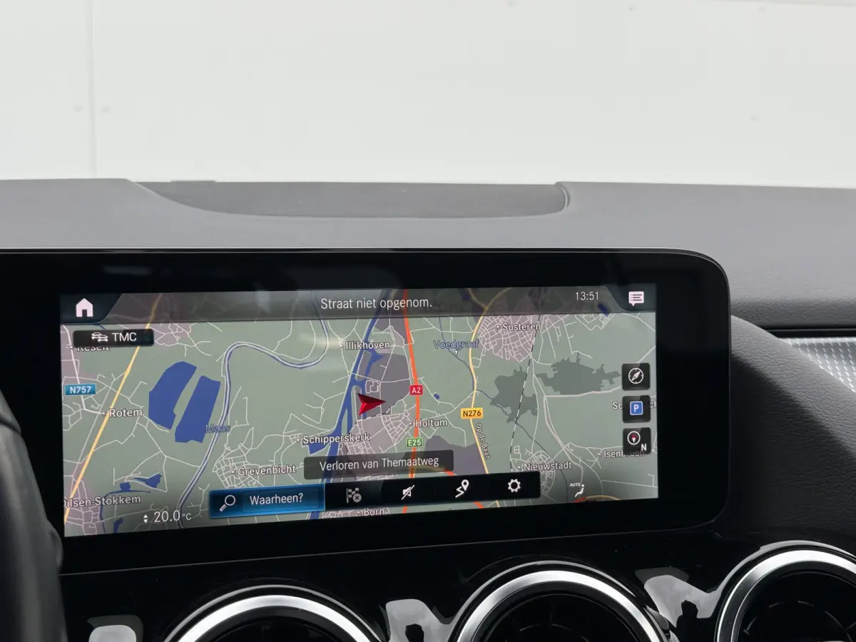 200 Business Solution Luxury | Pano | CarPlay | Camera | LED | 18 inch