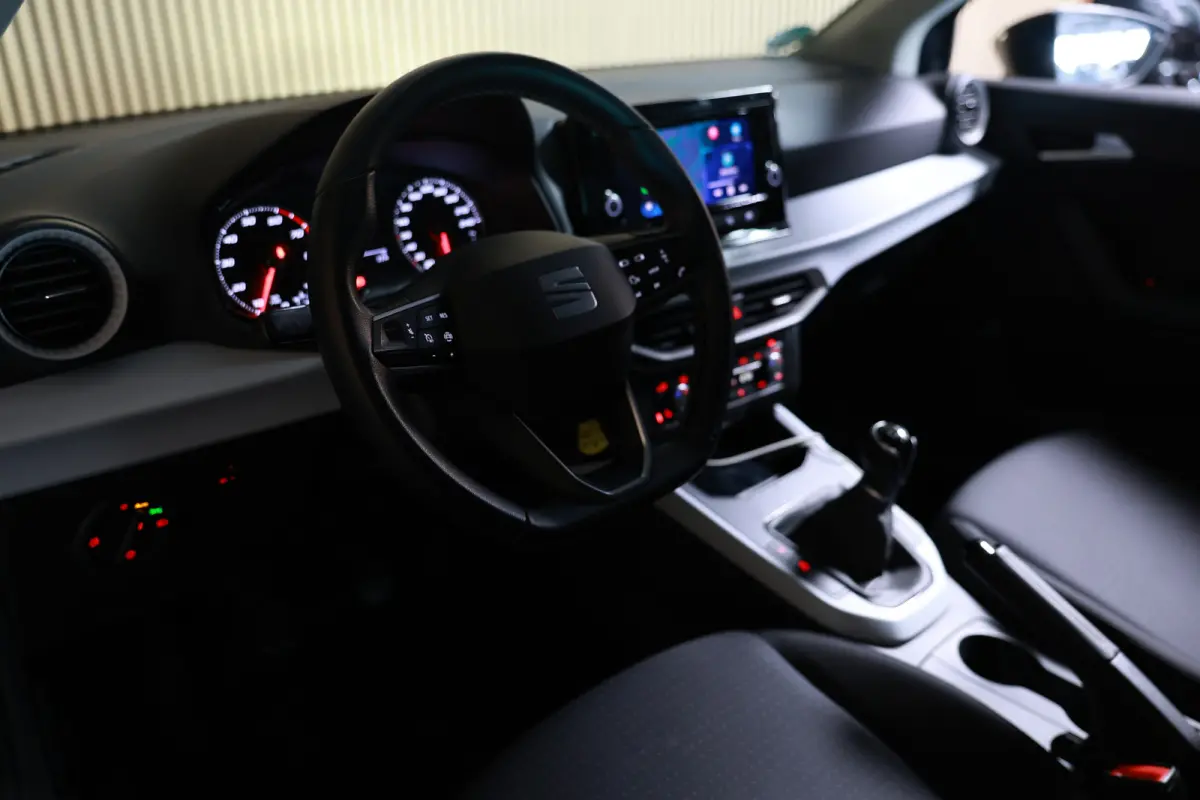 1.0 TSI Style FR X uitv. CARPLAY PDC NAVI CLIMA STOELVW "23
