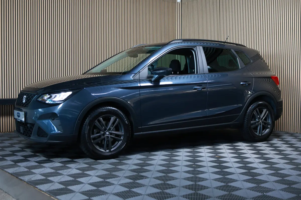 1.0 TSI Style FR X uitv. CARPLAY PDC NAVI CLIMA STOELVW "23
