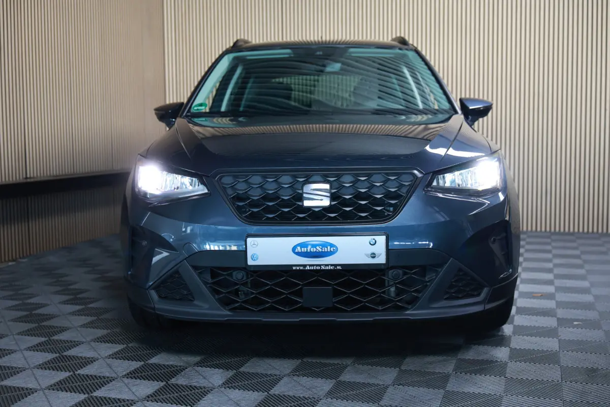 1.0 TSI Style FR X uitv. CARPLAY PDC NAVI CLIMA STOELVW "23