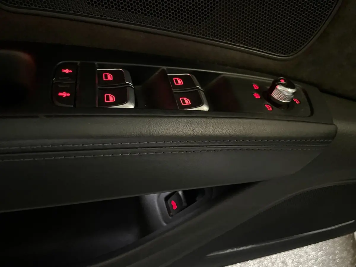 4.2 FSI quattro Lang Exclusive*Panoramadak*Massage*Lage KM*Export*Bomvol!