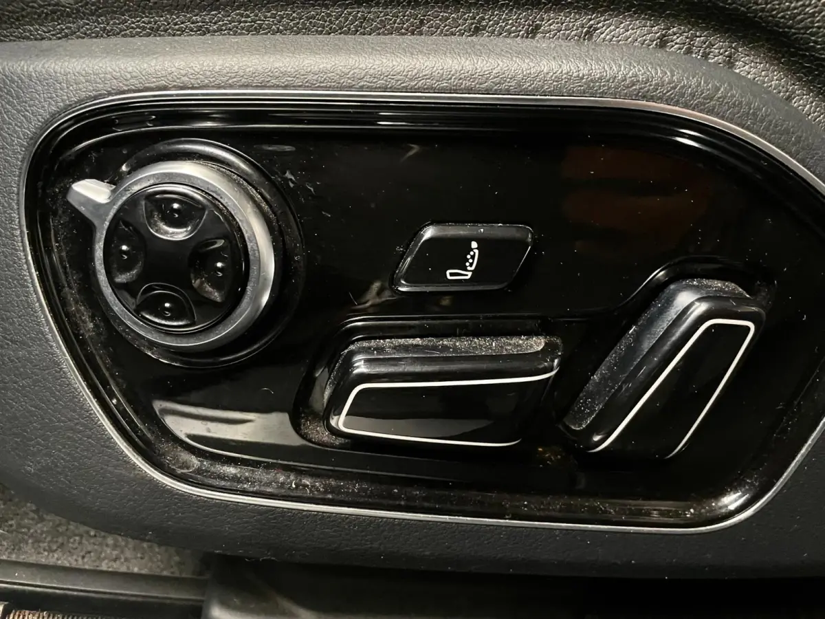 4.2 FSI quattro Lang Exclusive*Panoramadak*Massage*Lage KM*Export*Bomvol!