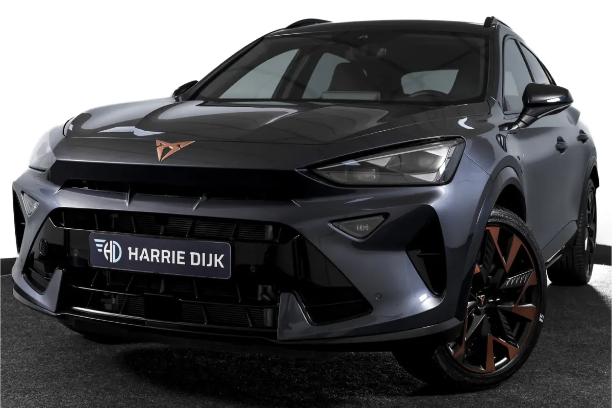 1.5 TSI e-Hybrid 272 PK VZ Performance | Dig. Cockpit | Adapt. Cruise | Stoel-+Stuurverw. | PDC | Camera | NAV + App. Connect | ECC | Sennheiser | Elek. Klep | LM 19" | 6918