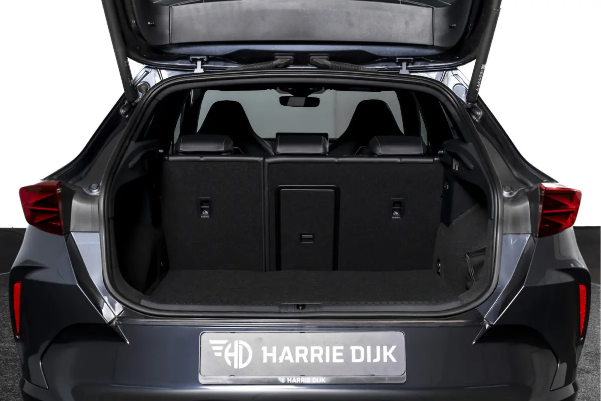 1.5 TSI e-Hybrid 272 PK VZ Performance | Dig. Cockpit | Adapt. Cruise | Stoel-+Stuurverw. | PDC | Camera | NAV + App. Connect | ECC | Sennheiser | Elek. Klep | LM 19" | 6918