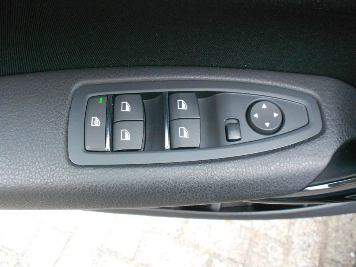 118i Executive Automaat