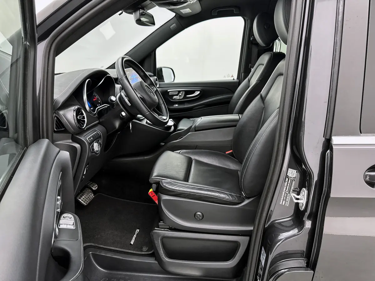 300d Extra Lang Avantgarde Edition AMG-Line 7 zitplaatsen Incl. BPM Koelkast Nappa Leder Burmester audio