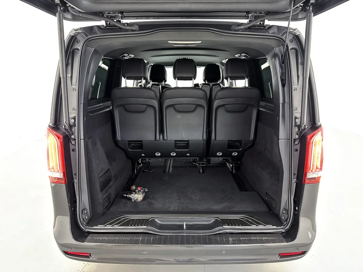 300d Extra Lang Avantgarde Edition AMG-Line 7 zitplaatsen Incl. BPM Koelkast Nappa Leder Burmester audio