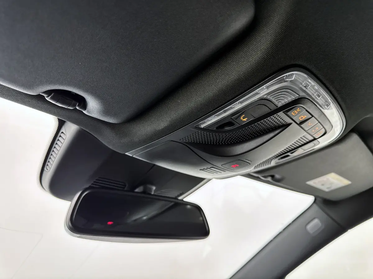 300d Extra Lang Avantgarde Edition AMG-Line 7 zitplaatsen Incl. BPM Koelkast Nappa Leder Burmester audio