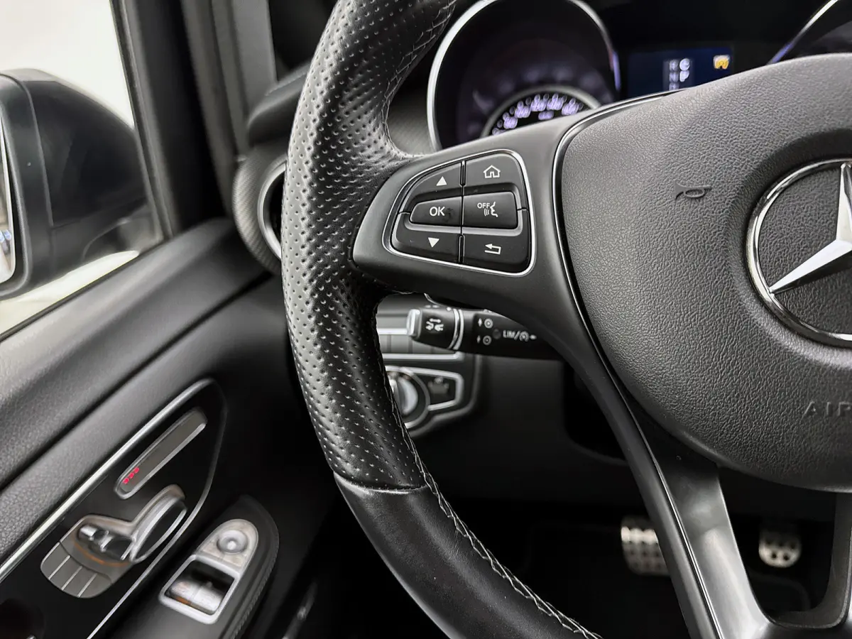 300d Extra Lang Avantgarde Edition AMG-Line 7 zitplaatsen Incl. BPM Koelkast Nappa Leder Burmester audio