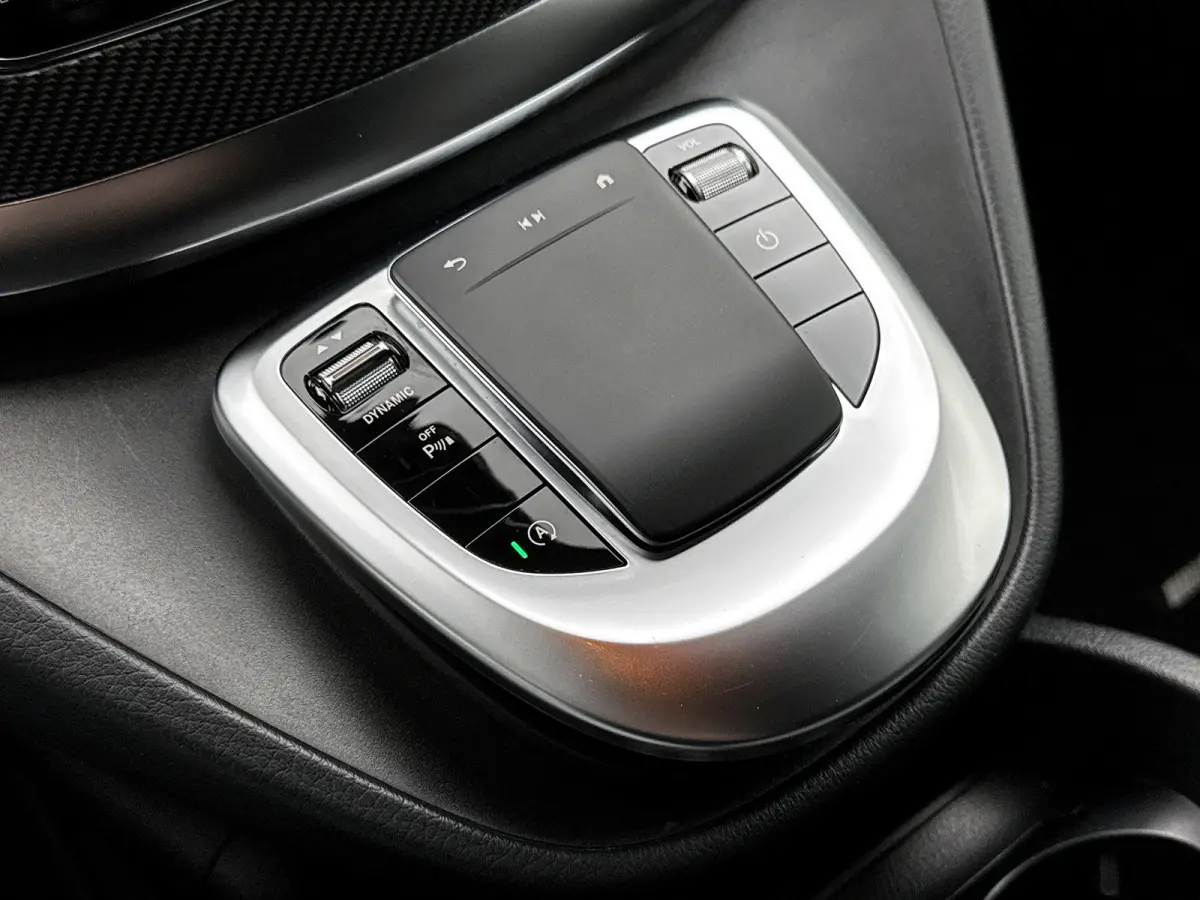 300d Extra Lang Avantgarde Edition AMG-Line 7 zitplaatsen Incl. BPM Koelkast Nappa Leder Burmester audio