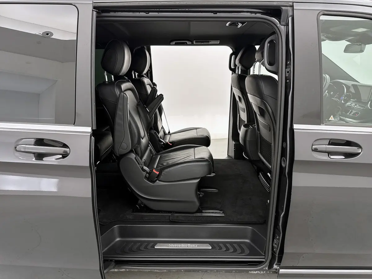 300d Extra Lang Avantgarde Edition AMG-Line 7 zitplaatsen Incl. BPM Koelkast Nappa Leder Burmester audio