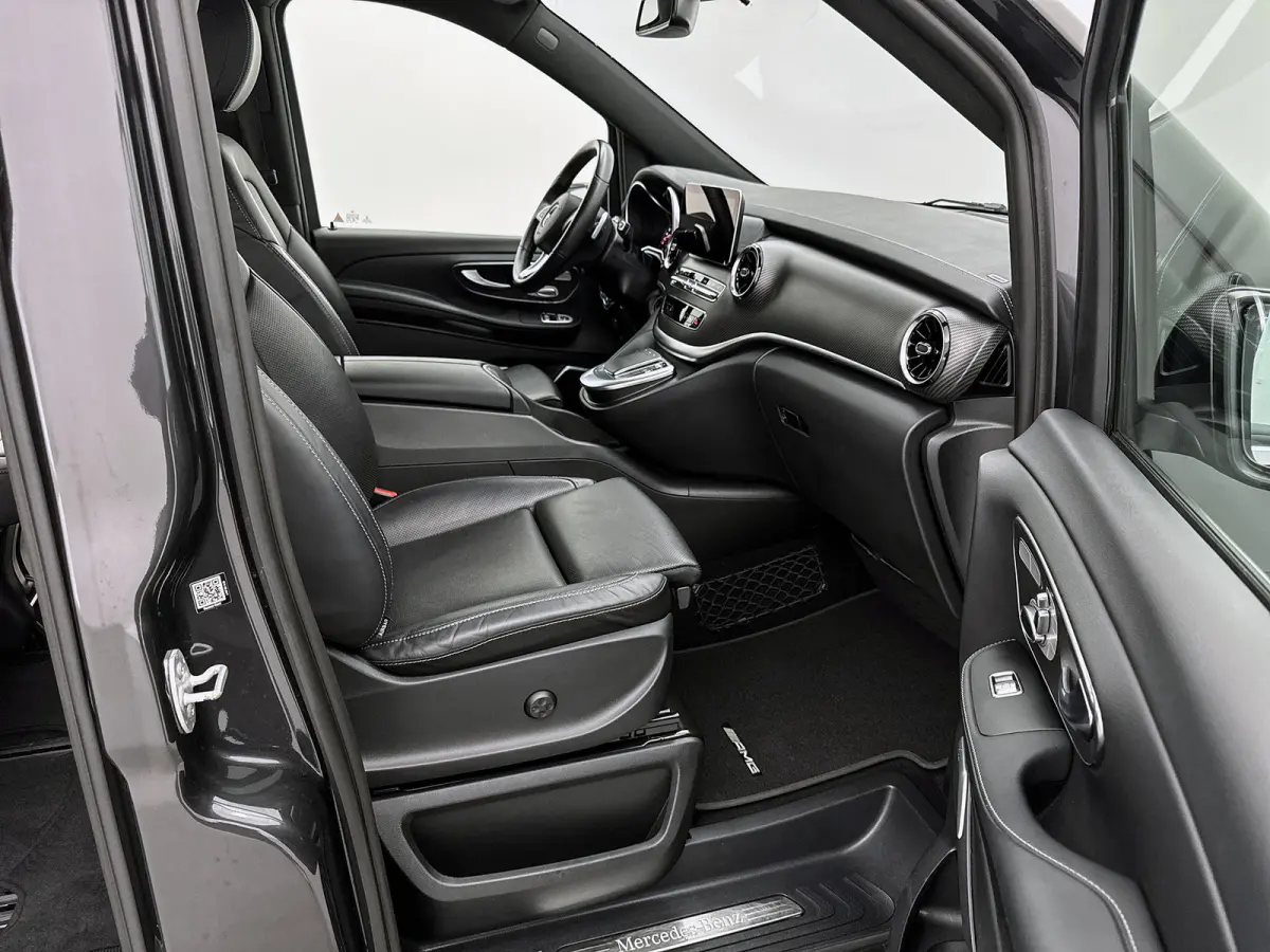 300d Extra Lang Avantgarde Edition AMG-Line 7 zitplaatsen Incl. BPM Koelkast Nappa Leder Burmester audio