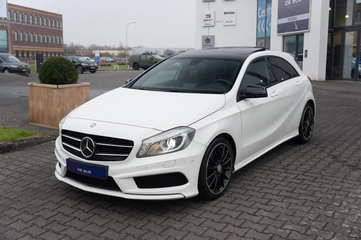 180 AMG|Org NL NAP|2e Eig|7G Automaat|Panoramadak|Xenon|Leder|Navi|Keurig Onderhouden