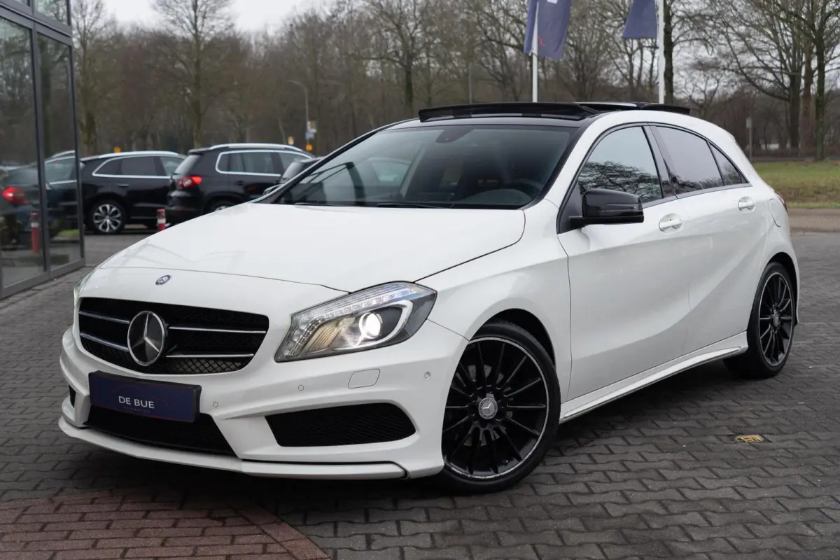 180 AMG|Org NL NAP|2e Eig|7G Automaat|Panoramadak|Xenon|Leder|Navi|Keurig Onderhouden