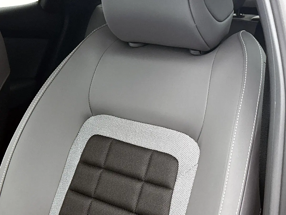 1.2 Hybrid Collection 145pk Automaat | 8 JAAR GARANTIE | Navigatie | Climate Control | Cruise Control | 18"LMV | LED | Stoelverwarming | Apple Carplay/Android Auto |