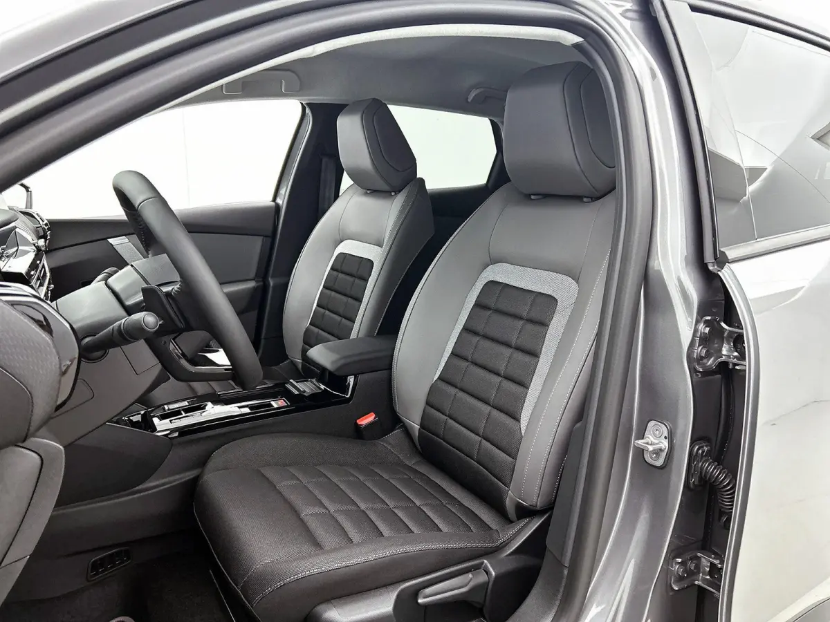 1.2 Hybrid Collection 145pk Automaat | 8 JAAR GARANTIE | Navigatie | Climate Control | Cruise Control | 18"LMV | LED | Stoelverwarming | Apple Carplay/Android Auto |