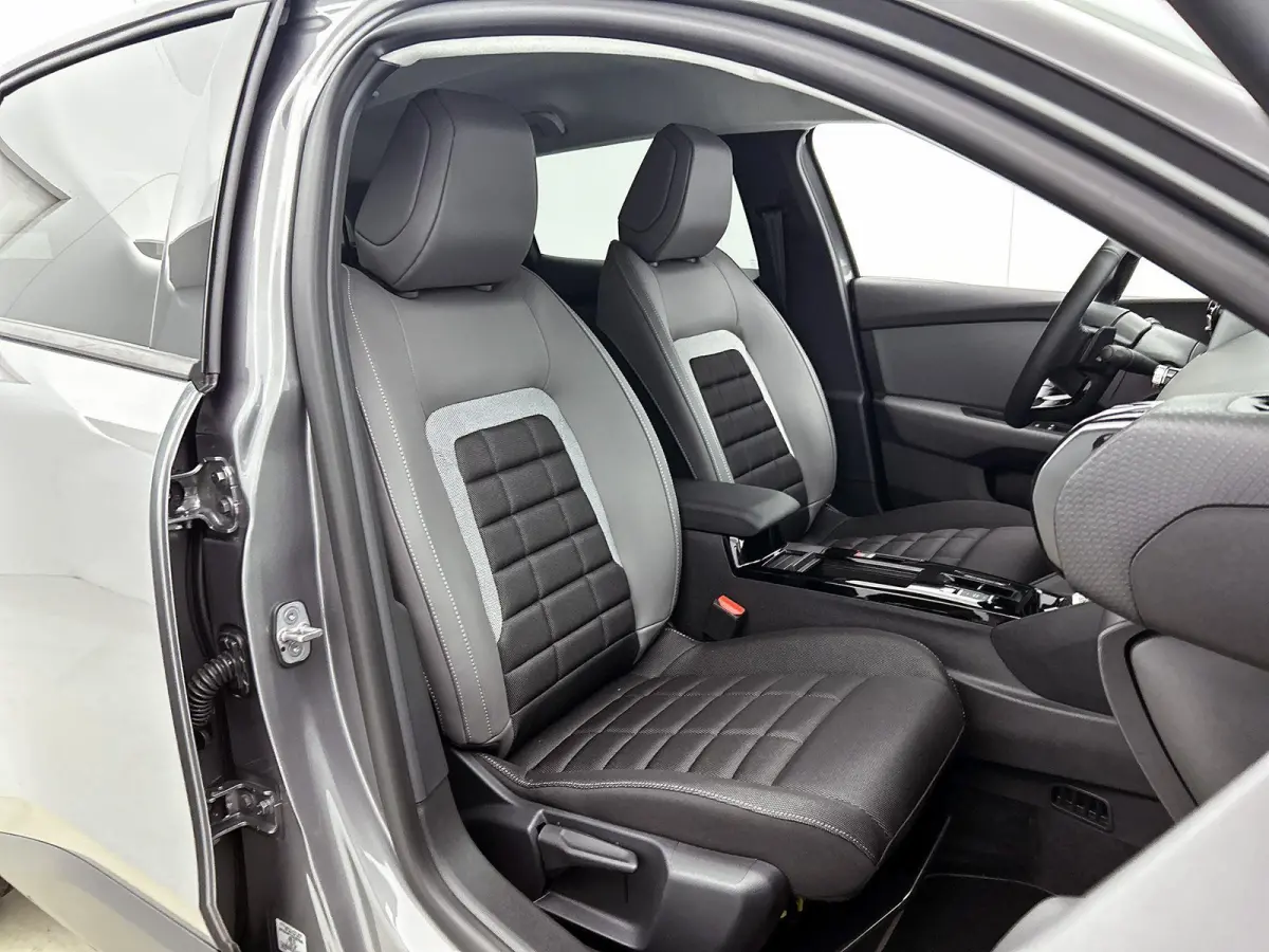 1.2 Hybrid Collection 145pk Automaat | 8 JAAR GARANTIE | Navigatie | Climate Control | Cruise Control | 18"LMV | LED | Stoelverwarming | Apple Carplay/Android Auto |