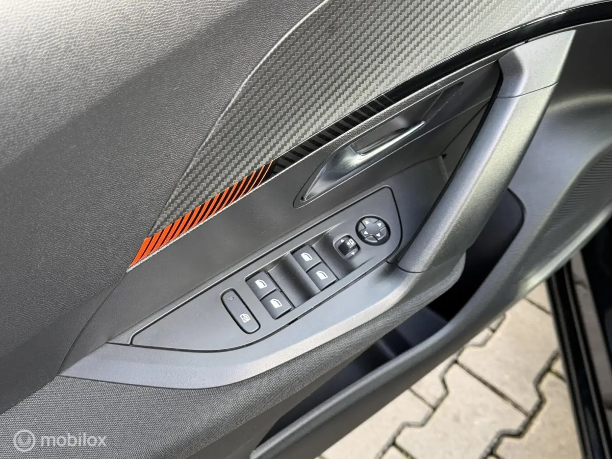 1.2 131PK Active | CRUISE | AUTOMAAT | TREKHAAK |
