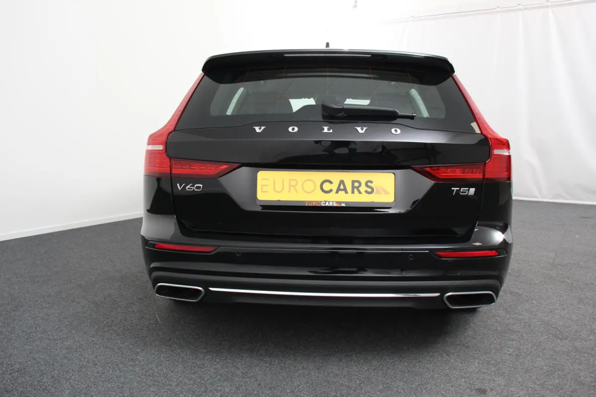 2.0 T5 250pk Automaat Inscription Navigatie Apple Carplay/Android Auto Climate control Leder Parkeer sensoren Virtual Cockpit Lichtmetalen velgen 18"