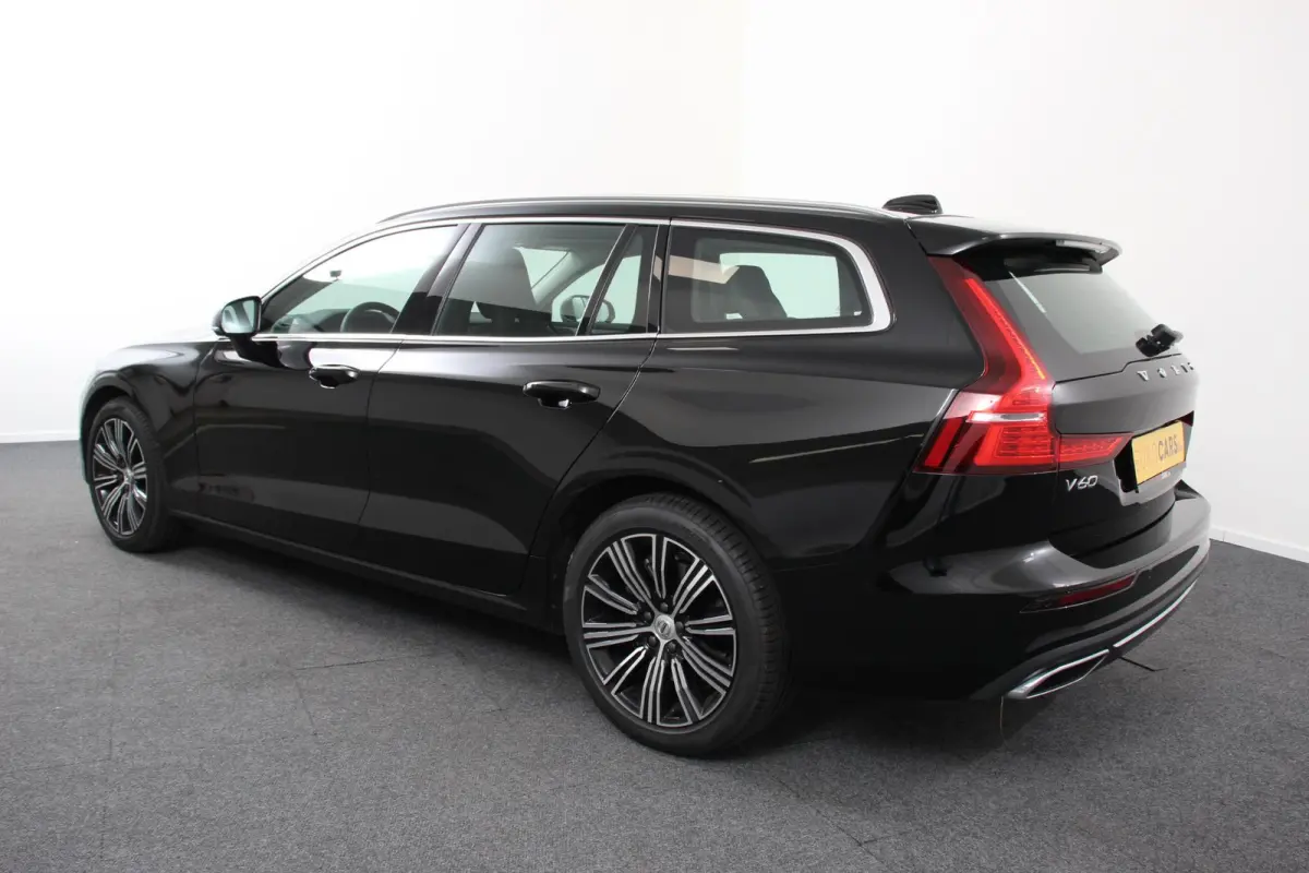2.0 T5 250pk Automaat Inscription Navigatie Apple Carplay/Android Auto Climate control Leder Parkeer sensoren Virtual Cockpit Lichtmetalen velgen 18"