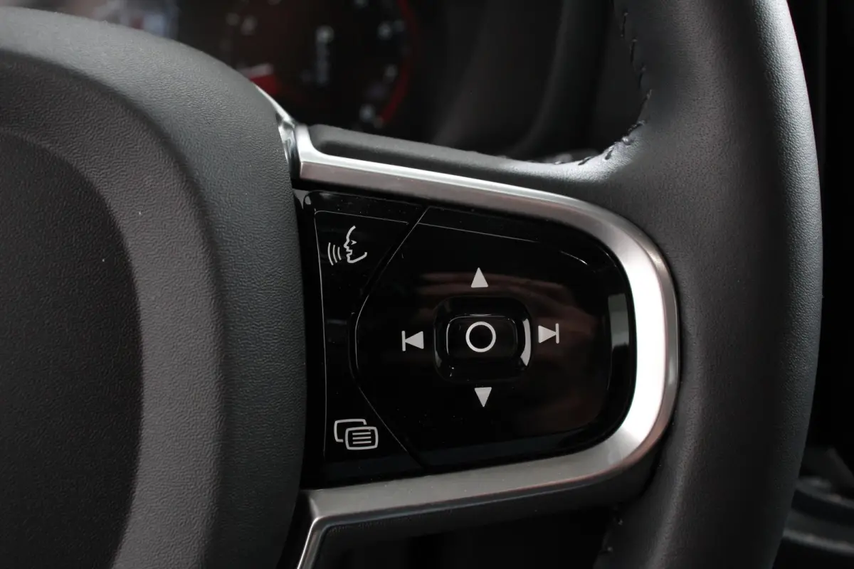 2.0 T5 250pk Automaat Inscription Navigatie Apple Carplay/Android Auto Climate control Leder Parkeer sensoren Virtual Cockpit Lichtmetalen velgen 18"