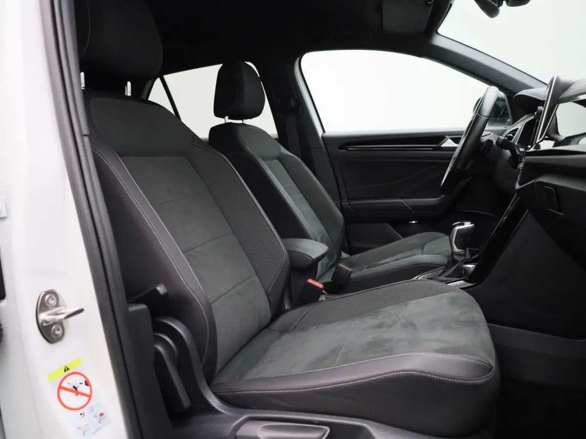 1.5 TSI R-Line | 150PK | AUTOMAAT | NAVIGATIE | CAMERA | STOELVERWARMING | CLIMATE CONTROL |