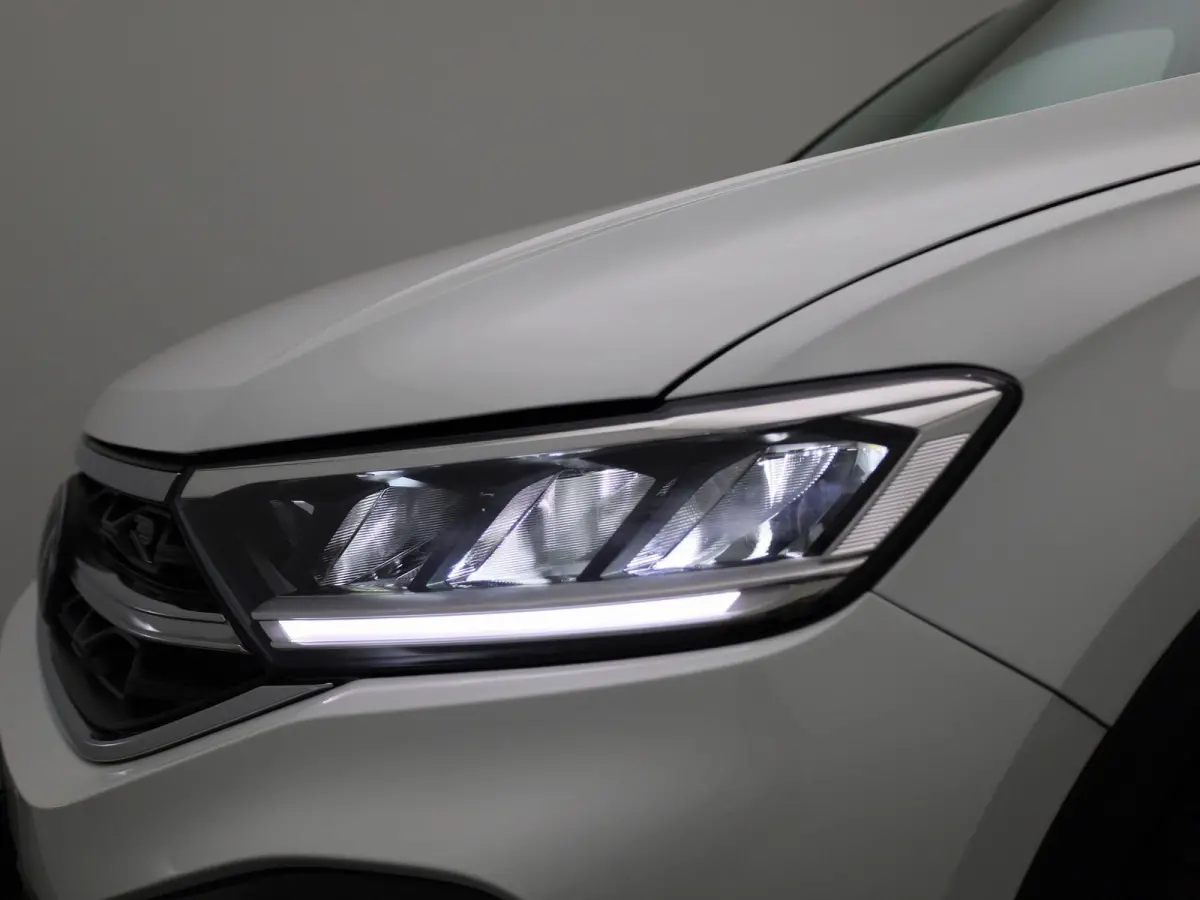 1.5 TSI R-Line | 150PK | AUTOMAAT | NAVIGATIE | CAMERA | STOELVERWARMING | CLIMATE CONTROL |
