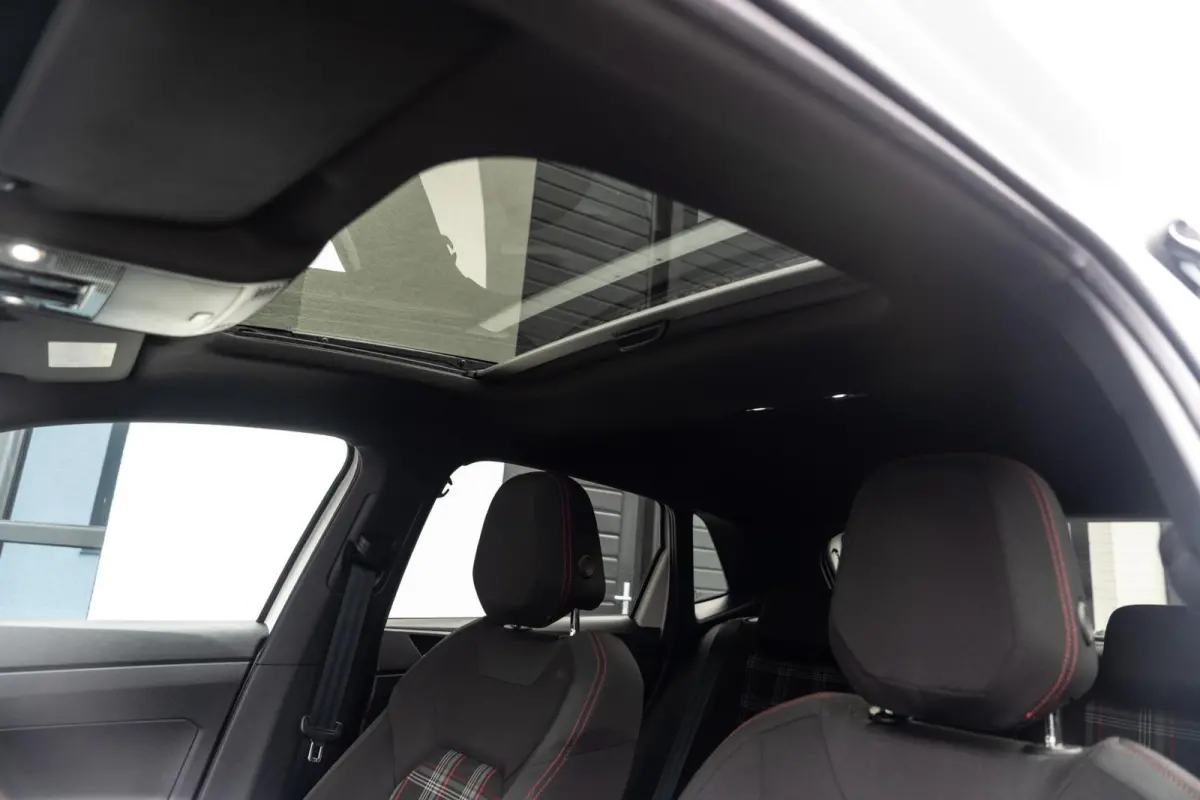 2.0 TSI GTI PANO / ACC / VIRTUAL / CARPLAY